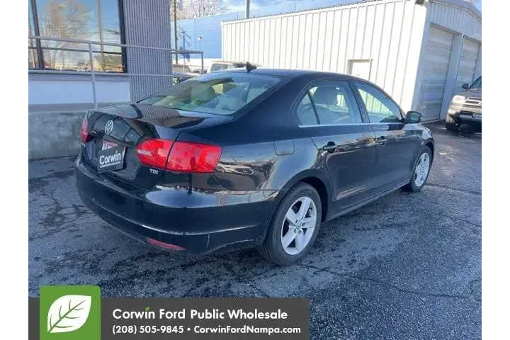$6980 : Volkswagen Jetta 2013 TDI 4d image 6