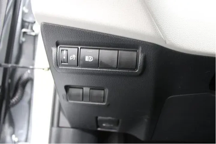 $22921 : Toyota Corolla Cross 2022 L image 8