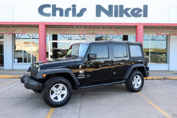 $19988 : 2016 Wrangler Unlimited 4WD 4 image 1