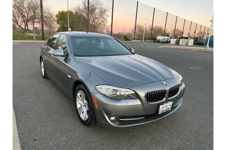 $11495 : 2011 BMW 5 Series 528i image 1
