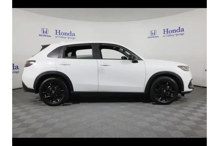 $30875 : Honda HR-V 2024 AWD Sport 4d image 8