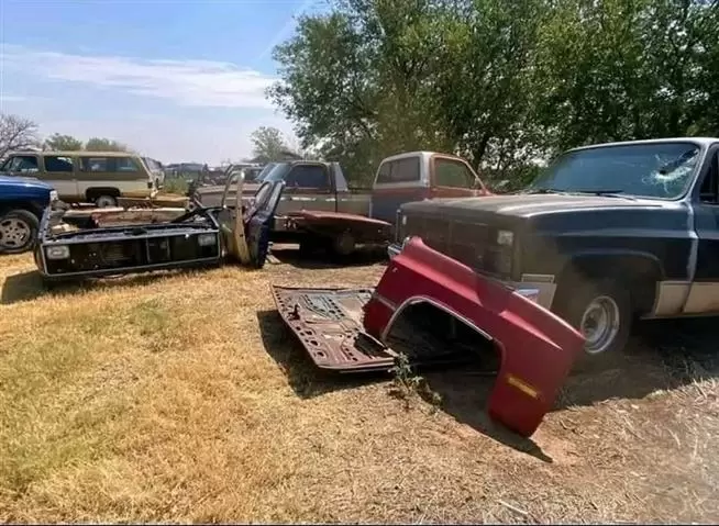 $1000 : 1987 Squarebody , Chevy,  GMC image 7