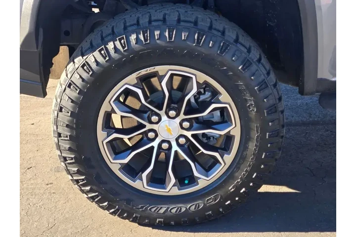 $38991 : Chevrolet Colorado 2022 4x4 image 9