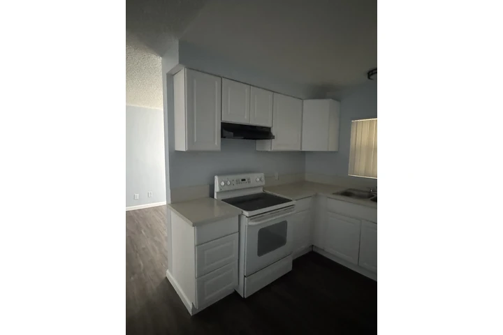 $1800 : Apartamento en Renta image 1