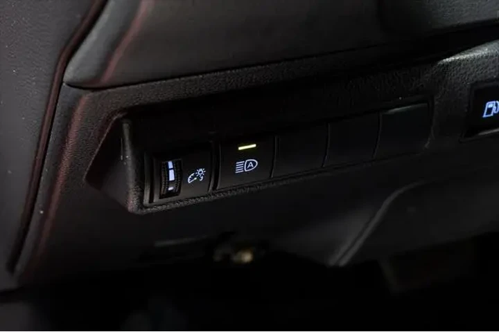 $14700 : Toyota Corolla Hybrid 2020 L image 5