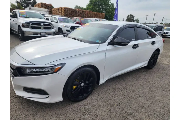 $19599 : 2019 Accord LX image 4