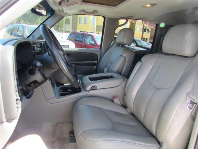 $7995 : 2003 Suburban 1500 image 9