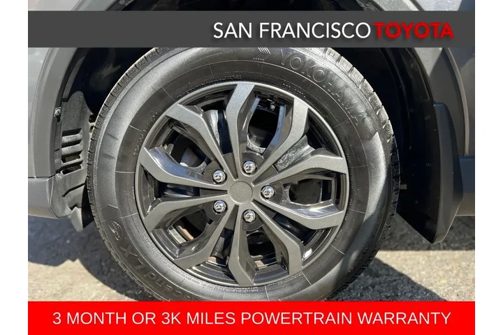 $15999 : 2017 RAV4 LE image 9