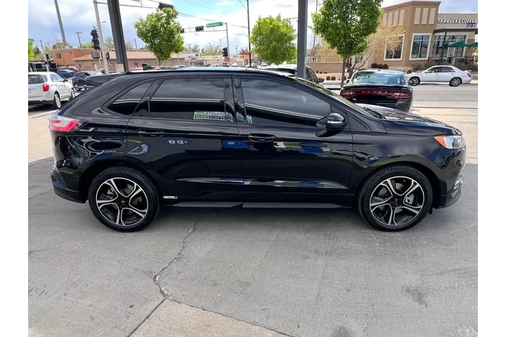2019 Edge ST image 4