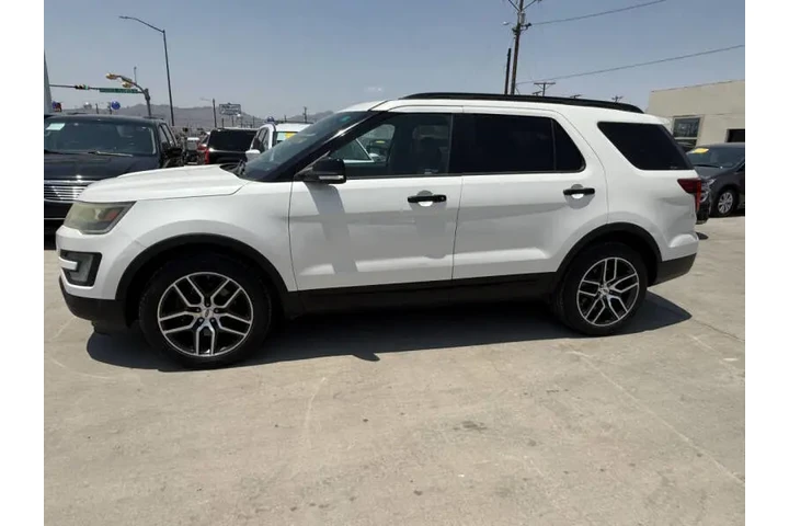 $12900 : 2016 Explorer Sport image 3