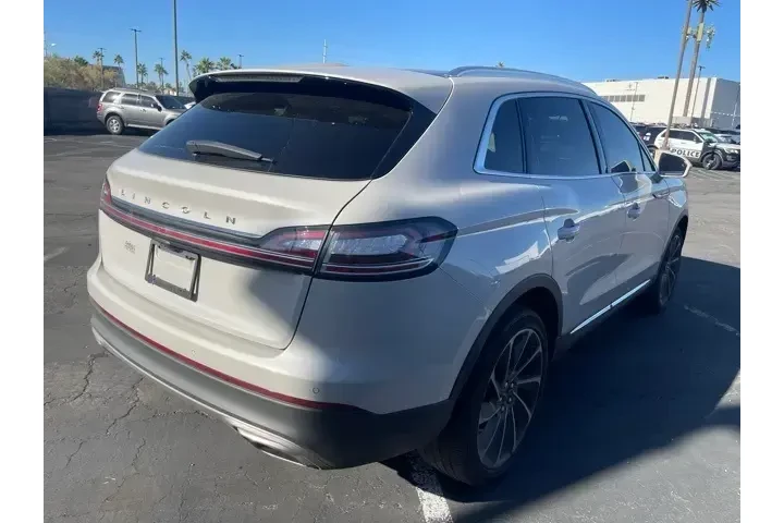 $35262 : Lincoln Nautilus 2022 AWD Re image 4