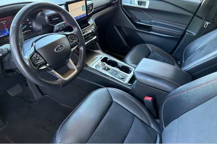 $36955 : Ford Explorer 2024 AWD ST-Li image 5