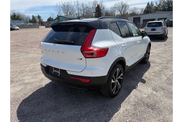 $26999 : 2022 XC40 T5 R-Design image 3