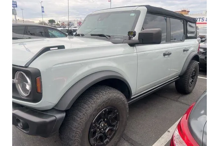 $37988 : Ford Bronco 2022 4x4 Outer B image 1