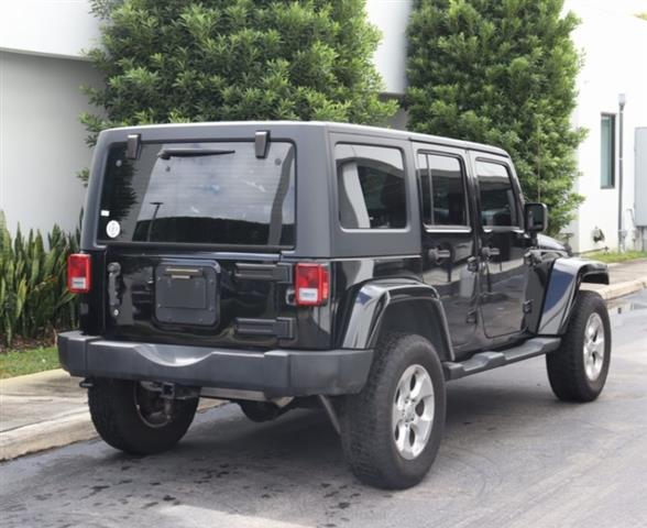 $17900 : Jeep Wrangler Unlimited Sport image 6