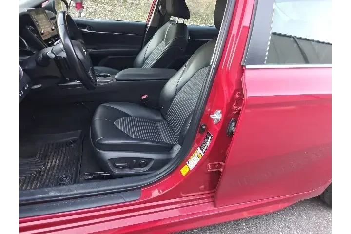 $17490 : Toyota Camry 2021 SE 4dr Sed image 8