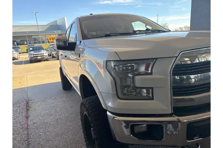 $23501 : Ford F-150 2017 4x4 Lariat 4 image 4