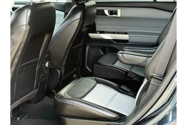 $26299 : Ford Explorer 2022 AWD XLT 4 image 7