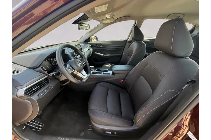 $19986 : Nissan Altima 2024 2.5 SV 4d image 10