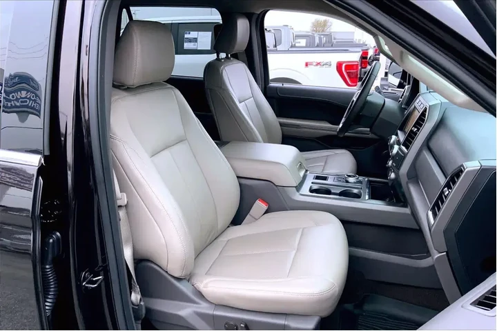 $39588 : Ford Expedition 2021 4x2 XLT image 8