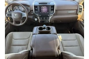 $34714 : Ram 1500 2020 4x4 Laramie 4d thumbnail