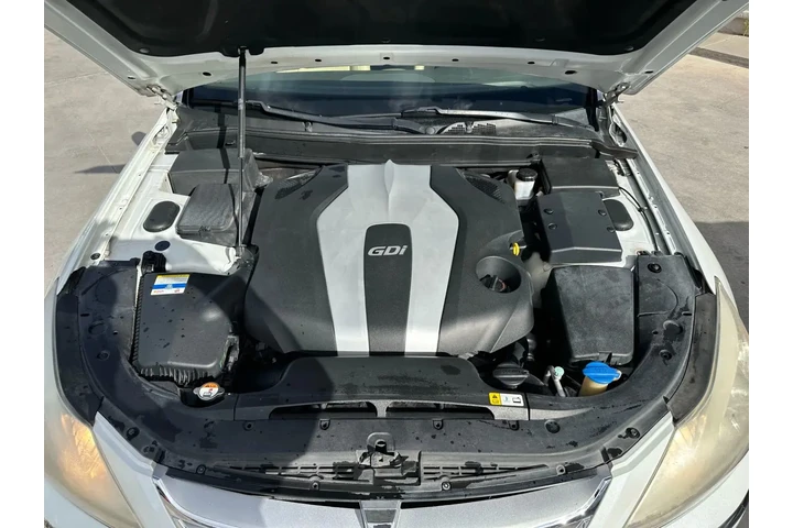 $8750 : 2012 HYUNDAI GENESIS2012 HYUN image 1