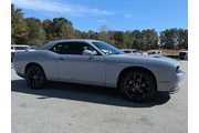 $24400 : Dodge Challenger 2021 SXT 2d thumbnail