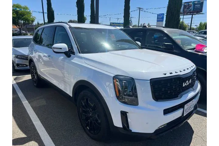 $37988 : Kia Telluride 2022 AWD SX 4d image 4