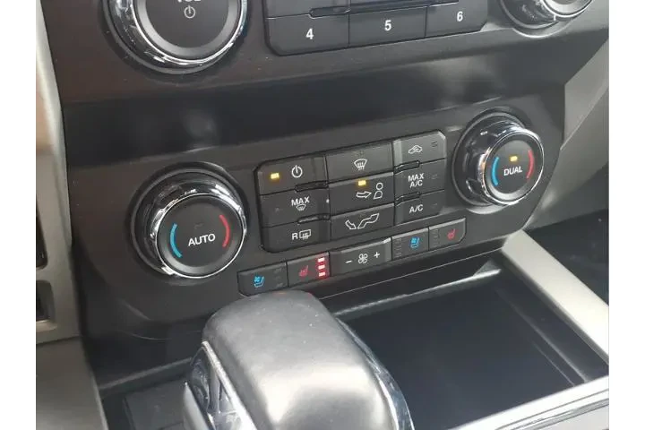 $37125 : Ford F-150 2020 4x4 Platinum image 8