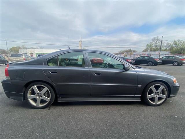 $3995 : 2005 S60 R image 4