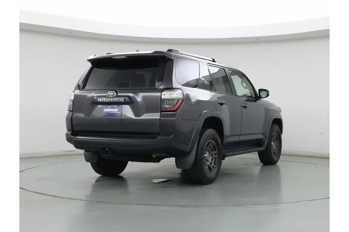 $31998 : Toyota 4Runner 2018 4x4 SR5 image 8