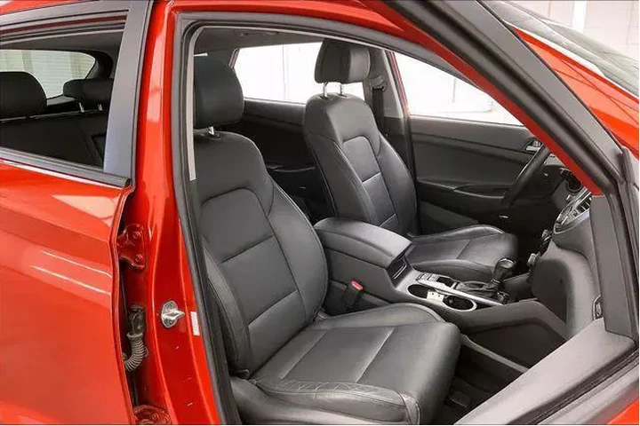 $15490 : Hyundai TUCSON 2017 AWD Limi image 7