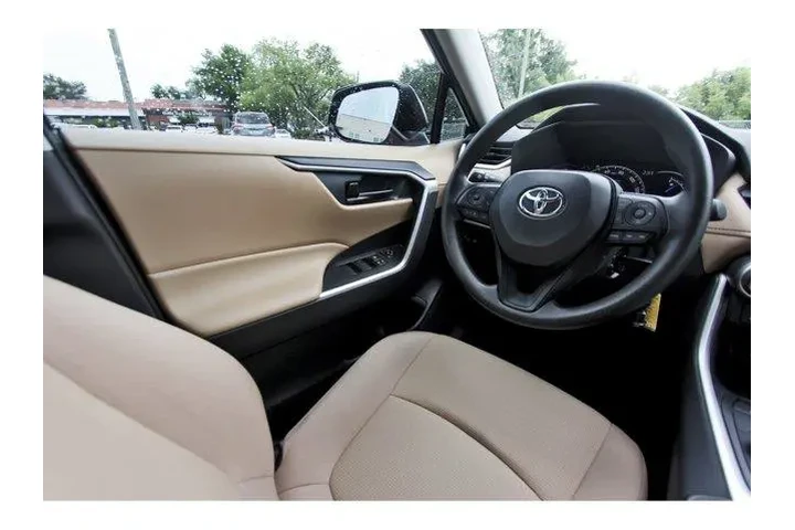 $32780 : Toyota RAV4 Hybrid 2025 AWD image 9