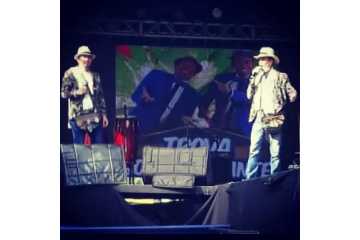 Trova Los Mejores Trovadores image 5