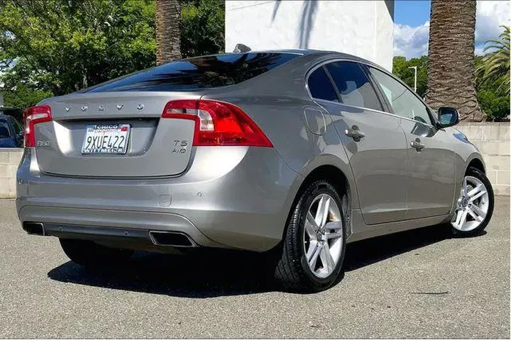 $9985 : Volvo S60 2015 AWD T5 Premie image 6