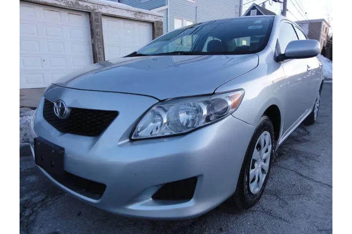 $7950 : 2010 Corolla LE image 8