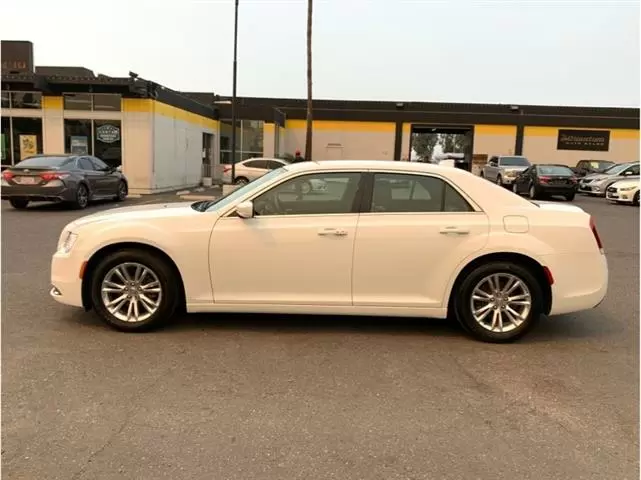 $24995 : 2019 Chrysler 300 300 Touring image 1