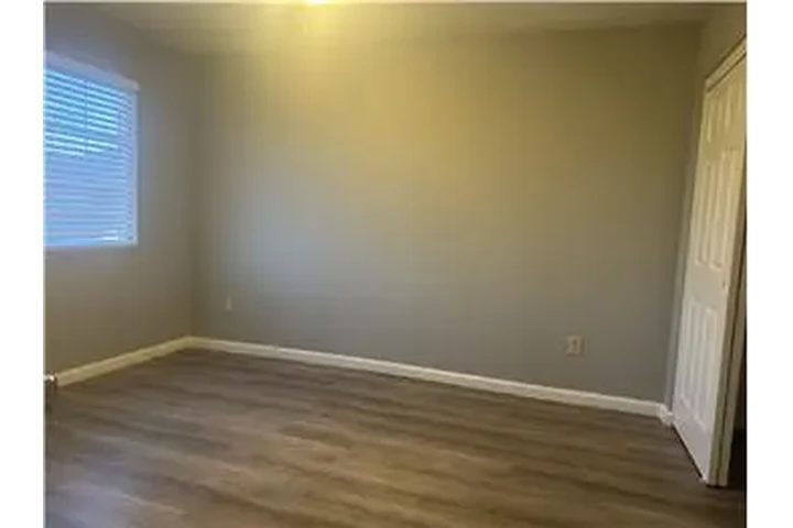 $3500 : Rental property with 4 bedro image 10