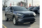 $17995 : Toyota RAV4 2021 AWD XLE 4dr thumbnail