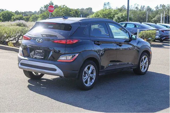 $20991 : Hyundai KONA 2023 SEL 4dr Cr image 5