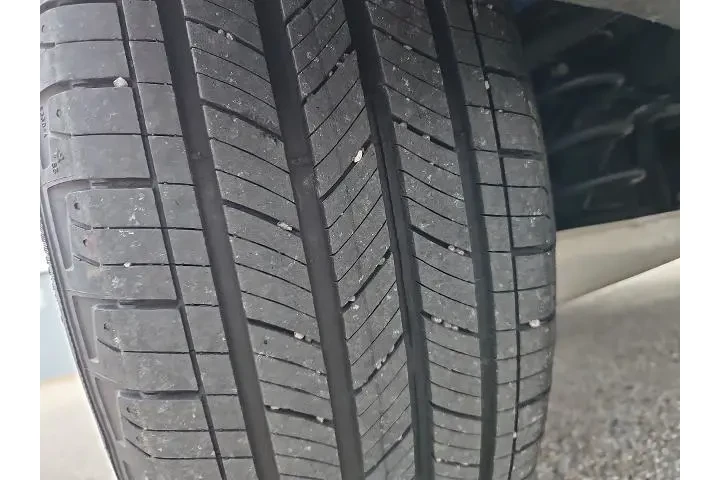 $20983 : Chevrolet Equinox 2024 LT 4d image 4