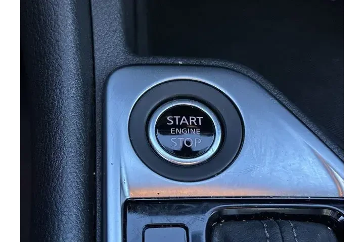 $17649 : Nissan Sentra 2025 SV 4dr Se image 6