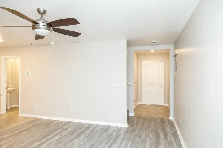 $1890 : Available 2Bedroom Apt  in LA image 2