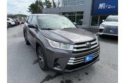 $20999 : 2019 Highlander LE thumbnail