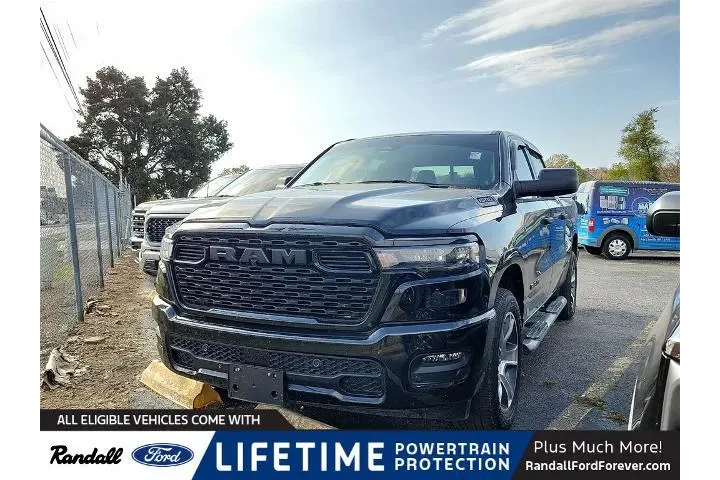 $37990 : Ram 1500 2025 4x4 Tradesman image 1