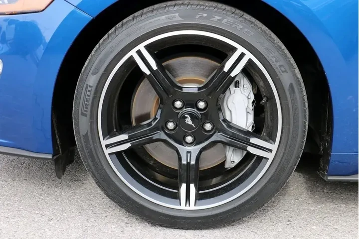 $35000 : Ford Mustang 2023 GT 2dr Fas image 10