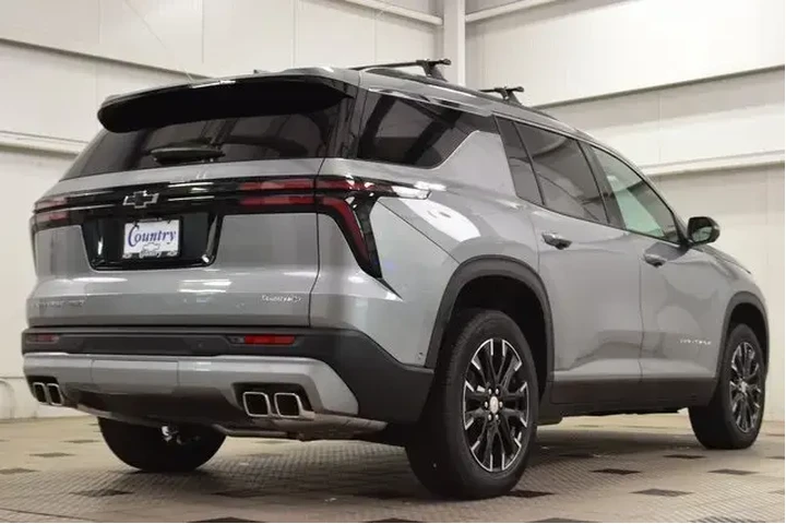 $45999 : Chevrolet Traverse 2025 4X4 image 8
