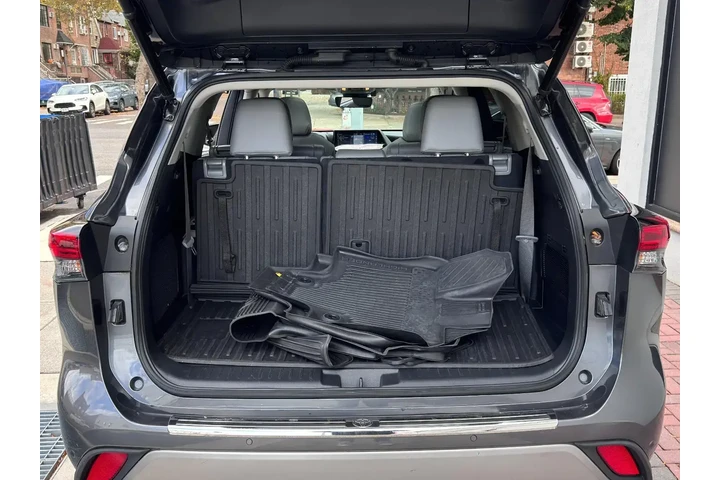 $35895 : Toyota Highlander 2022 AWD P image 7