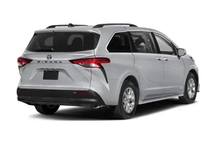 $39260 : Toyota Sienna 2022 XLE 8-Pas image 2