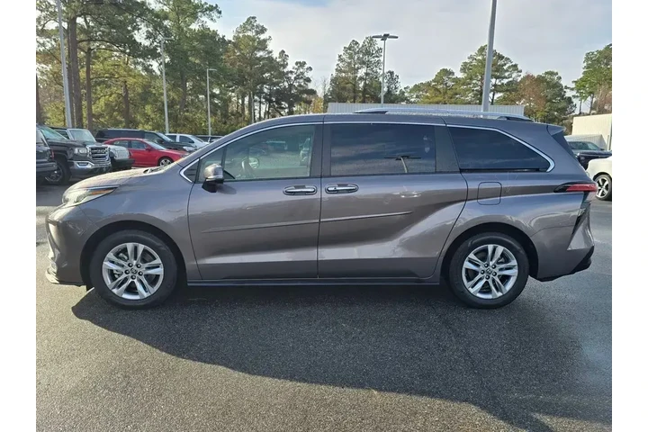 $34991 : Toyota Sienna 2022 Limited 7 image 6